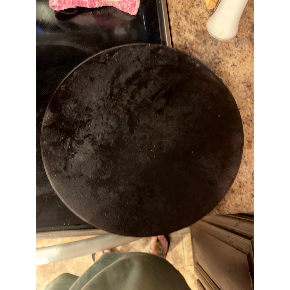 Huey Chang HC Round Pizza Baking Stone Ceramic Taiwan Kitchenware Tan Black